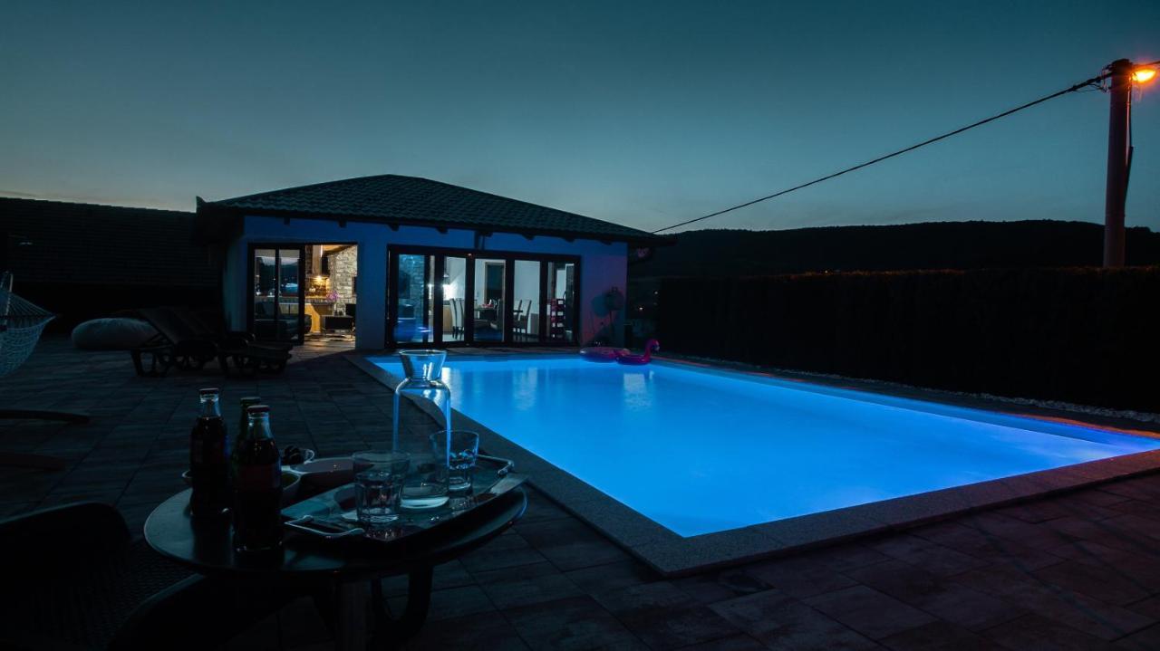 Villa De Luxe Bihać Zewnętrze zdjęcie